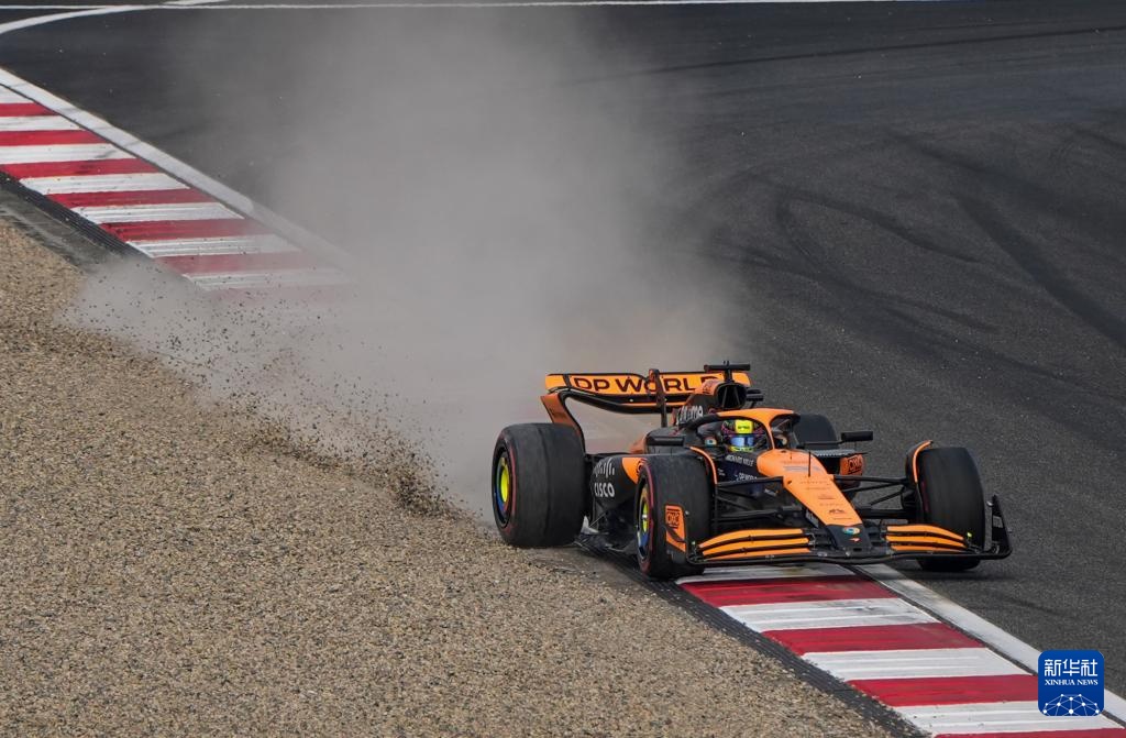 阿斯顿马丁碾压索伯车队,拉塞尔统治全场的简单介绍 阿斯顿马丁碾压索伯车队,拉塞尔统治全场的简单介绍