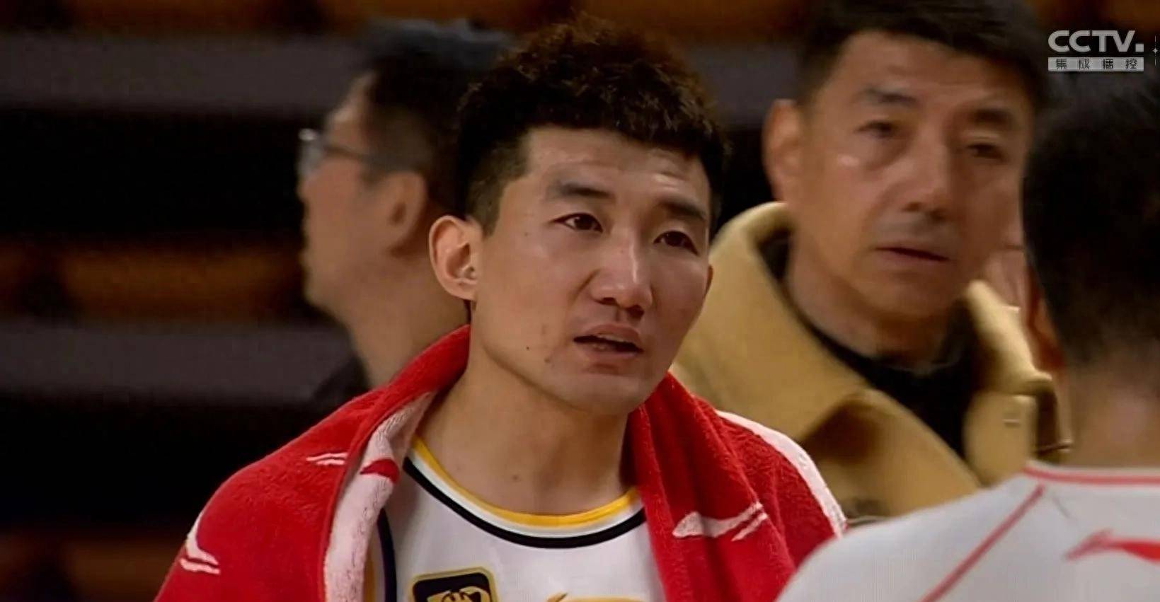 新疆队碾压广州队,孙铭徽高光表现的简单介绍 新疆队碾压广州队,孙铭徽高光表现的简单介绍